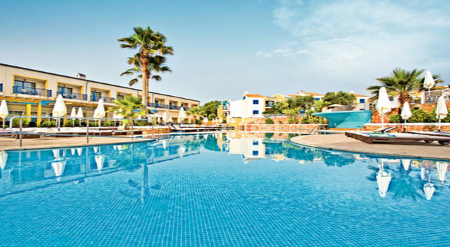 Best Family Hotels Menorca  Spain- Paradise Club
